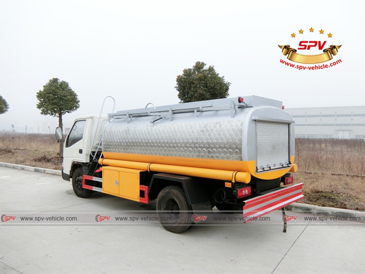 Rear Left Side View of Stainless Steel Fuel Tanker JMC Rear Left Side View of Stainless Steel Fuel Tanker JMC